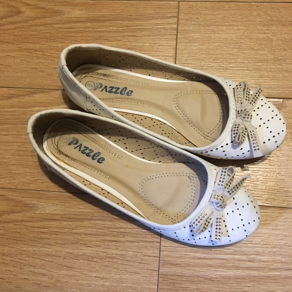 White flats